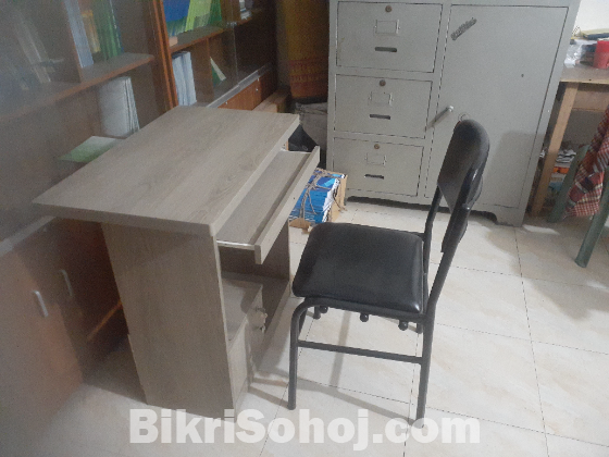 Fresh Computer Desk & Chair for Sell